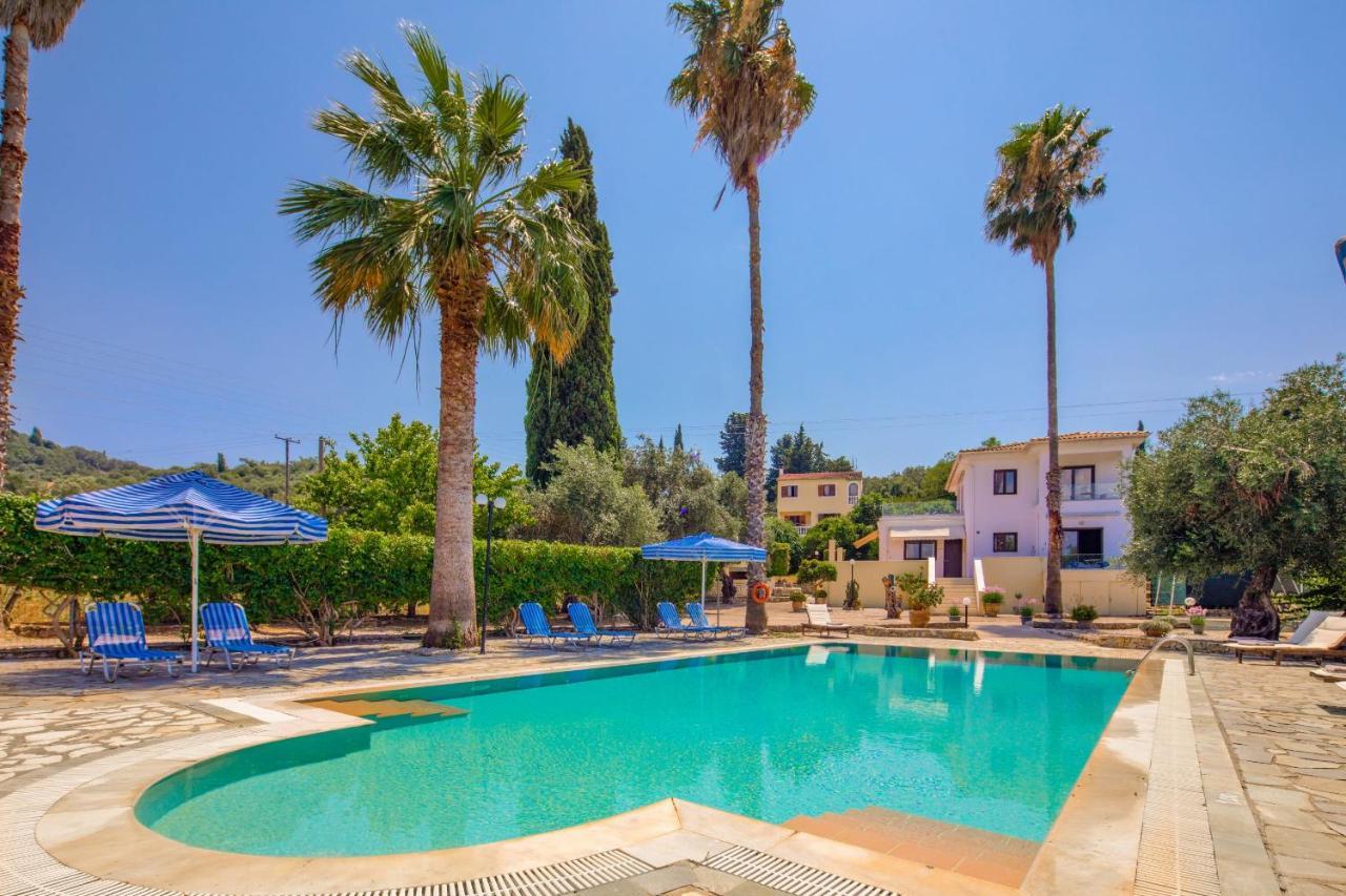 Villa Lianolia Peritheia Exterior foto